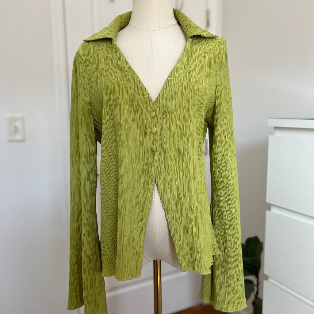 Green Button Top